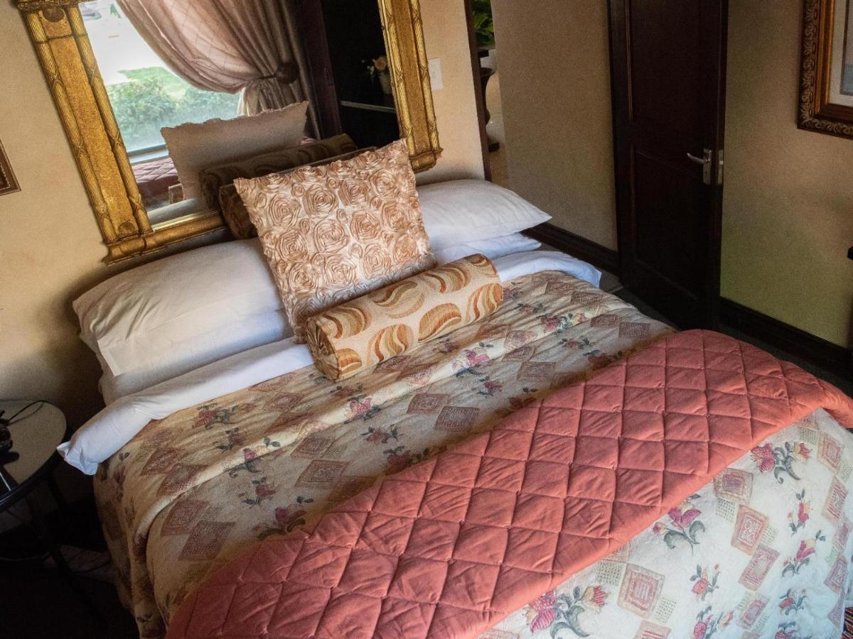 Tuscan Rose Hotel Rooidam Екстериор снимка